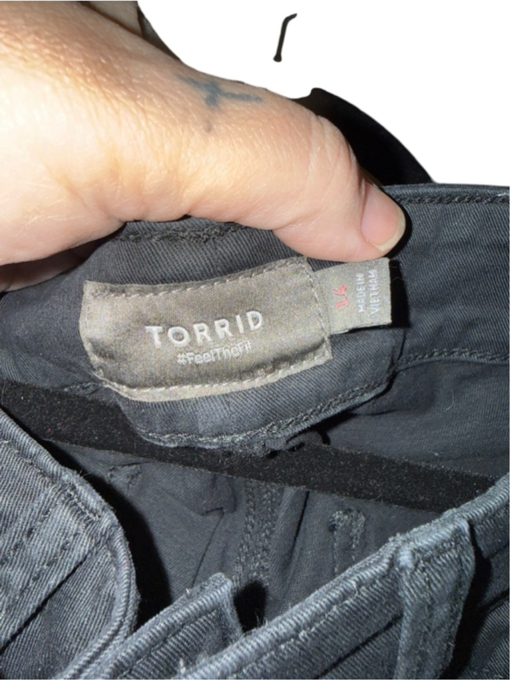 Women's TORRID Black Chino Trousers Size 14 - Picture 2 of 3